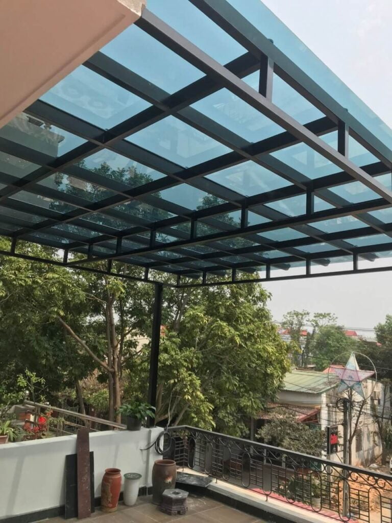 Mái nhà - Tấm nhựa lấy sáng Polycarbonate đặc 4mm cao cấp